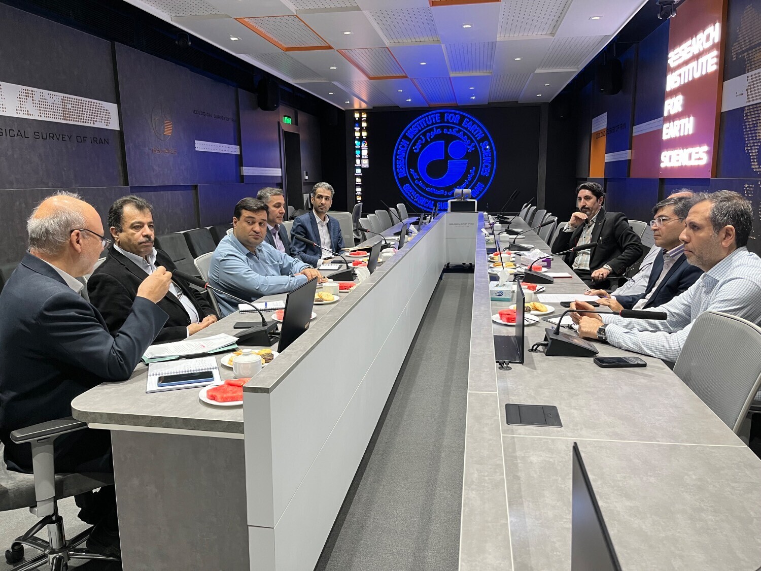First Digital Transformation Meeting of the Geological Survey and Mineral Exploration of Iran Held at the Earth Sciences Research Institute