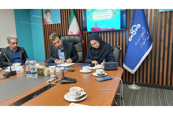 امضای موافقتنامه اجرایی طرح پژوهشی بین شرکت نفت خزر و پژوهشکده علوم زمین در تاریخ 15 دی ماه 1404