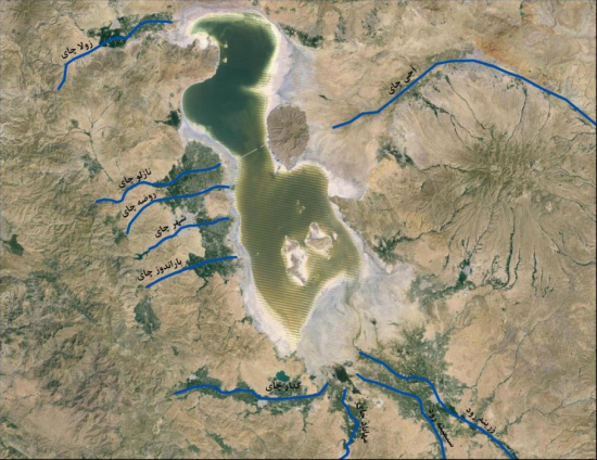 پتانسیل یابی شورابه سطحی دریاچه ارومیه براساس داده های اخذ شده از برداشت های میدانی زمستان ۹۷